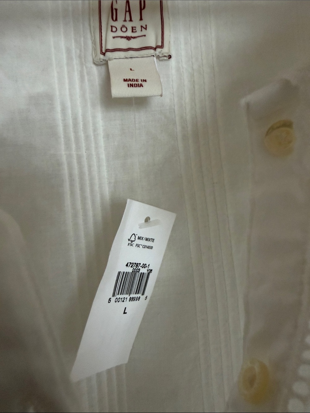 White Eyelet Button-Front Short Sleeve Top - Picture 5 of 13